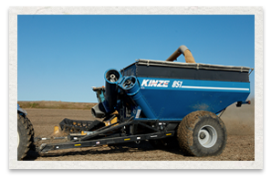 Kinze 851 Single Auger Grain Cart