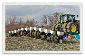 Kinze 3205 Series Wing Fold Planter